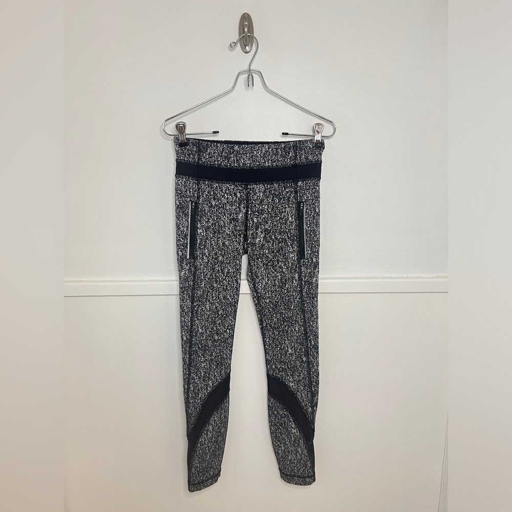 Lululemon Inspire Tight II Power Luxtreme Suited Jacquard Black White/Black